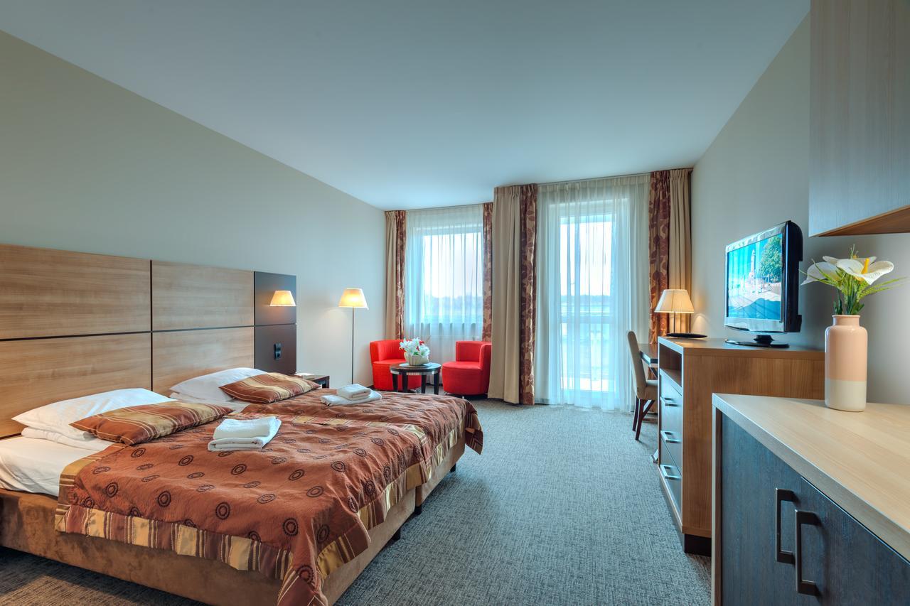 Apartamenty Diva Kolobrzeg Exterior photo